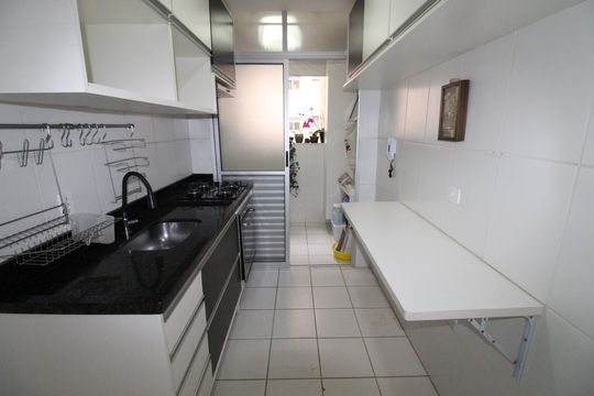 Cozinha de apartamento para alugar com 3 quartos, 65m² em Parque Industrial, São José dos Campos