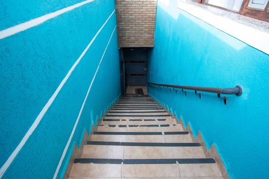 Escada de casa à venda com 4 quartos, 224m² em São Judas Tadeu, Diadema
