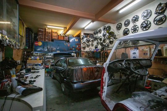 Garagem de casa à venda com 4 quartos, 224m² em São Judas Tadeu, Diadema