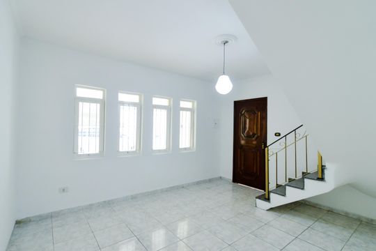 Casa à venda com 5 quartos, 280m² em Vila Rosalia, Guarulhos