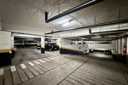 Garagem de apartamento à venda com 2 quartos, 62m² em Chácara Inglesa, São Paulo