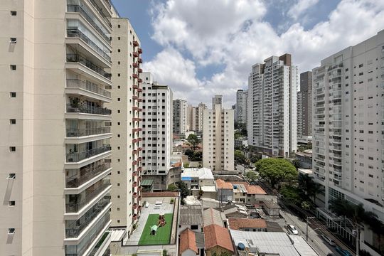 Vista  de apartamento à venda com 2 quartos, 62m² em Chácara Inglesa, São Paulo