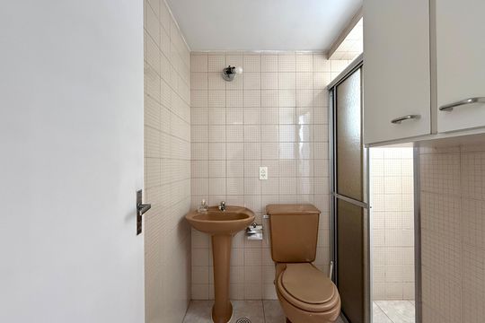 Banheiro Social  de apartamento à venda com 2 quartos, 62m² em Chácara Inglesa, São Paulo