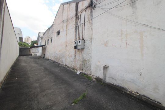 Quintal de casa à venda com 1 quarto, 48m² em Santa Teresinha, São Paulo