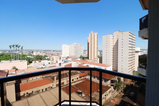 Varanda  de apartamento para alugar com 4 quartos, 156m² em Centro, Ribeirão Preto