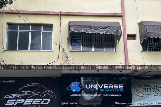 Fachada + placa de apartamento para alugar com 3 quartos, 110m² em Jacarepaguá, Rio de Janeiro