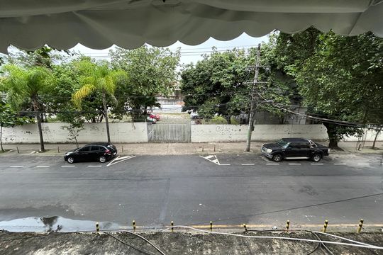 Vista da Sala de apartamento para alugar com 3 quartos, 110m² em Jacarepaguá, Rio de Janeiro
