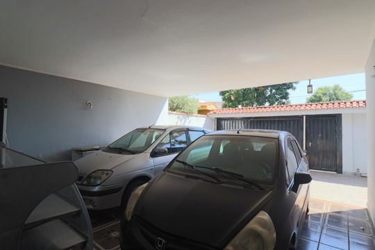 Garagem de casa para alugar com 5 quartos, 390m² em Vila Monte Alegre, Ribeirão Preto