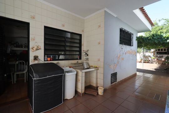 Área de Serviço de casa para alugar com 5 quartos, 390m² em Vila Monte Alegre, Ribeirão Preto