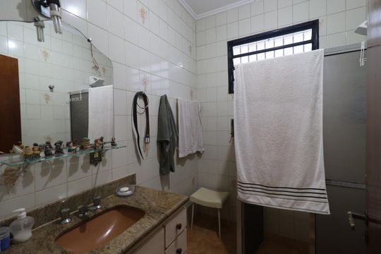 Banheiro de casa para alugar com 5 quartos, 390m² em Vila Monte Alegre, Ribeirão Preto