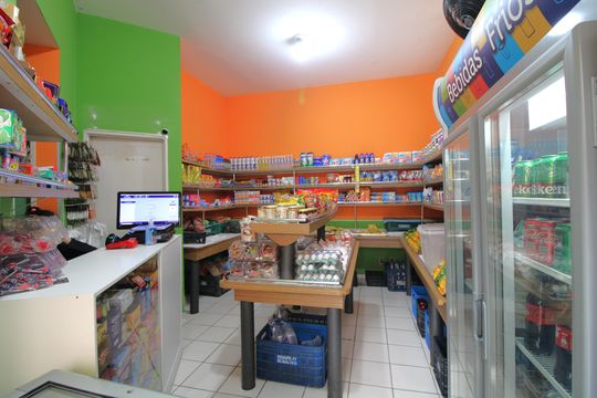 Mercadinho de apartamento à venda com 2 quartos, 48m² em Vila Inglesa, São Paulo