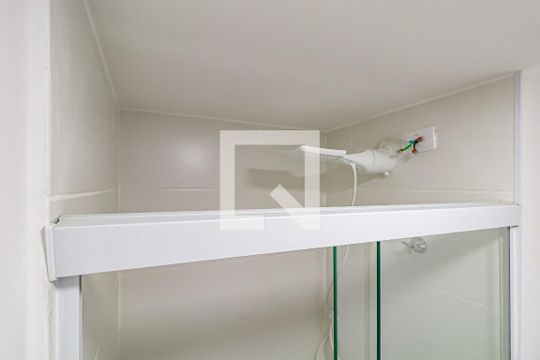 Banheiro de apartamento à venda com 1 quarto, 24m² em Vila Butantã, São Paulo