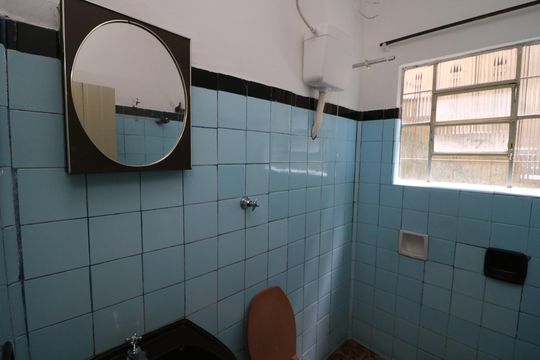 Banheiro de casa para alugar com 2 quartos, 70m² em Jardim Tango, São Paulo