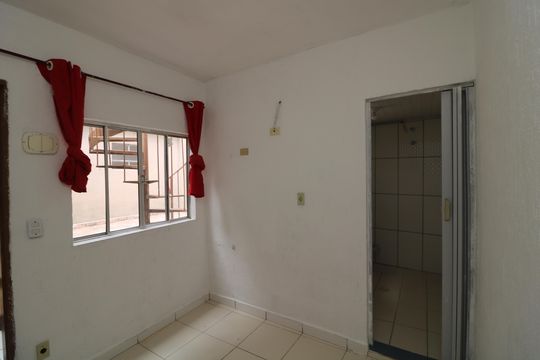 Suíte de casa para alugar com 2 quartos, 70m² em Jardim Tango, São Paulo
