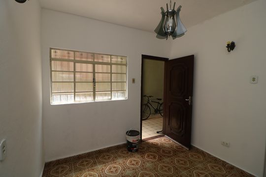 Sala de casa para alugar com 2 quartos, 70m² em Jardim Tango, São Paulo