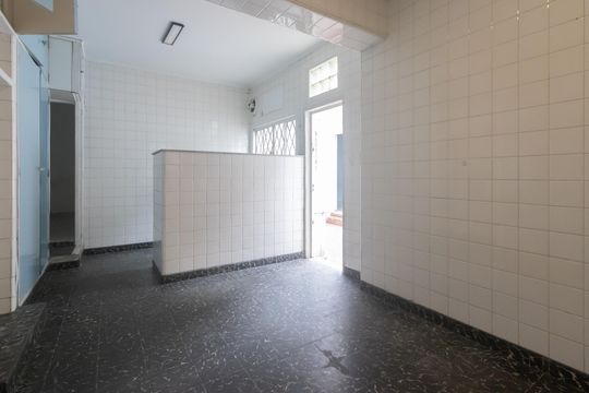 Cozinha de casa à venda com 4 quartos, 260m² em Água Branca, São Paulo
