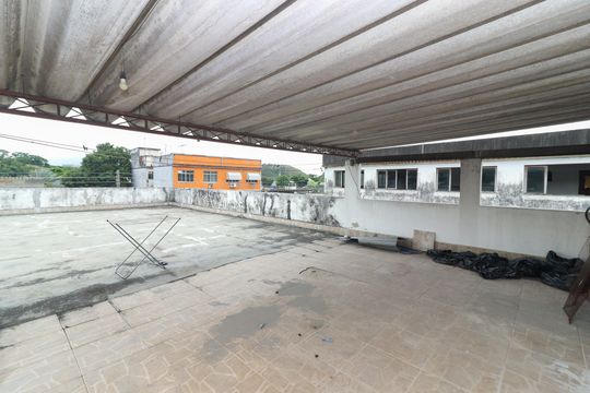 Terraço de casa à venda com 5 quartos, 600m² em Jardim Sulacap, Rio de Janeiro