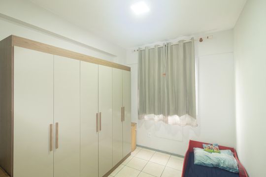 Quarto de apartamento à venda com 2 quartos, 50m² em Campo Grande, Rio de Janeiro