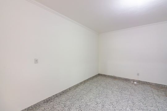 Quarto  de casa para alugar com 1 quarto, 55m² em Conceicao, Osasco