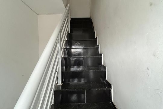 Escada de apartamento para alugar com 3 quartos, 130m² em Bento Ribeiro, Rio de Janeiro