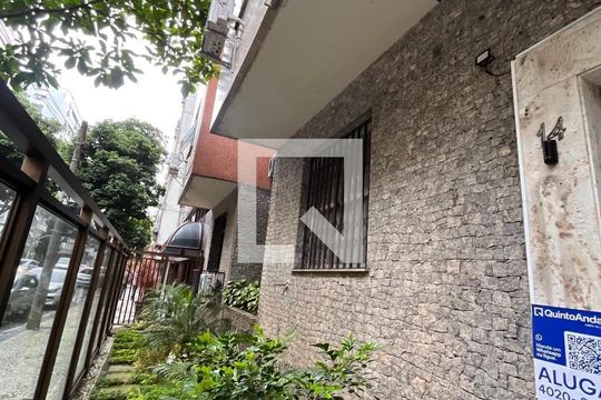 Fachada de apartamento para alugar com 1 quarto, 55m² em Copacabana, Rio de Janeiro