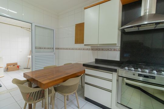 Cozinha de casa de condomínio para alugar com 4 quartos, 292m² em Jardim Sao Paulo Ii, Cotia