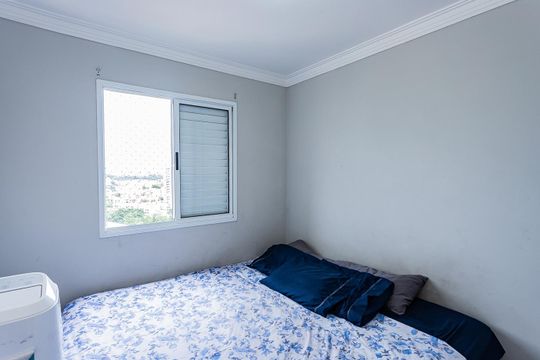 Quarto 1 de apartamento para alugar com 2 quartos, 48m² em Vila Barreto, São Paulo