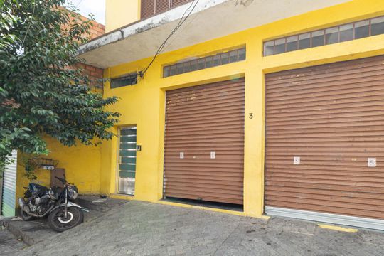 Fachada de casa para alugar com 2 quartos, 60m² em Bandeiras, Osasco