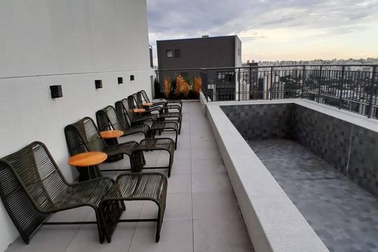 Área comum de kitnet/studio para alugar com 1 quarto, 22m² em Cidade Monções, São Paulo