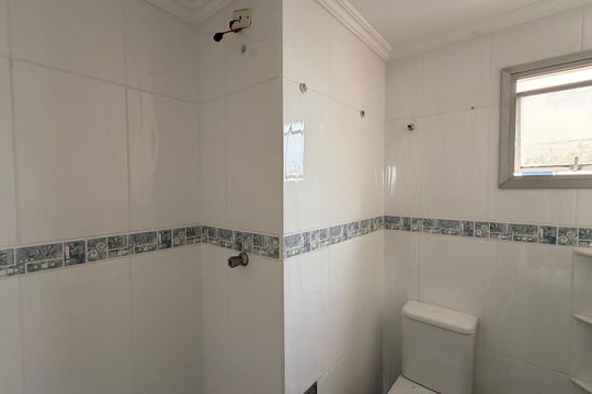 Banheiro social de apartamento à venda com 3 quartos, 71m² em Centro, São Bernardo do Campo
