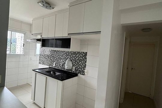 Cozinha de apartamento à venda com 2 quartos, 49m² em Jardim Celeste, São Paulo