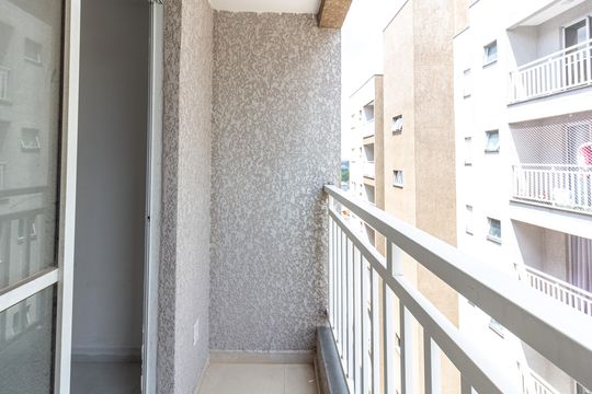 Varanda de apartamento para alugar com 2 quartos, 48m² em Jardim do Triunfo, Guarulhos