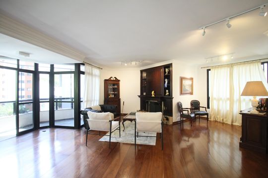 Sala de apartamento para alugar com 5 quartos, 290m² em Vila Morumbi, São Paulo