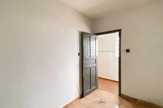 Casa à venda com 1 quarto, 184m² em Jardim de Lorenzo, São Paulo