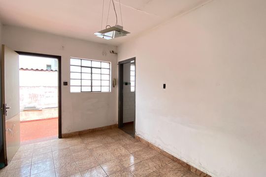 Casa à venda com 1 quarto, 184m² em Jardim de Lorenzo, São Paulo