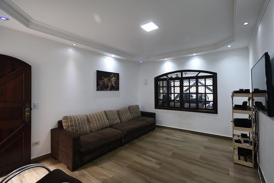 Casa à venda com 3 quartos, 205m² em Jardim Rina, Santo André