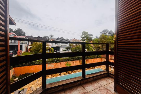 Varanda suíte 3 de casa de condomínio à venda com 5 quartos, 540m² em Morada dos Pinheiros (aldeia da Serra), Barueri
