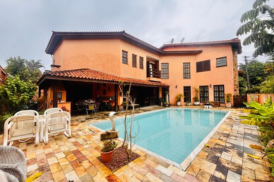 Casa de Condomínio à venda com 5 quartos, 540m² em Morada dos Pinheiros (aldeia da Serra), Barueri