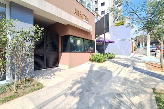 Fachada.  de apartamento para alugar com 2 quartos, 65m² em Vila Romana, São Paulo