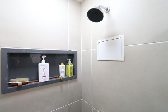 Banheiro Social de apartamento para alugar com 2 quartos, 65m² em Vila Romana, São Paulo