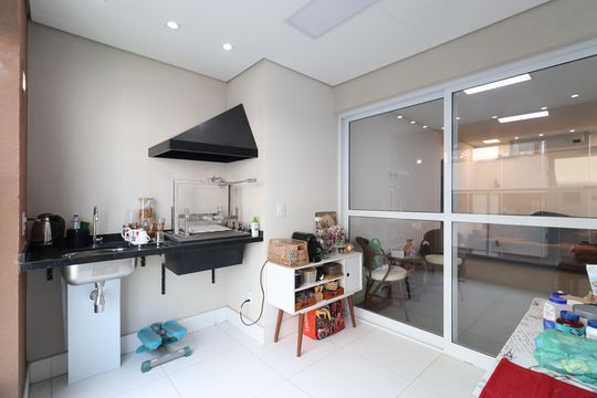 Varanda  de apartamento para alugar com 2 quartos, 65m² em Vila Romana, São Paulo