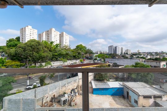 Sacada da Suíte de apartamento para alugar com 2 quartos, 60m² em Vila Mira, São Paulo