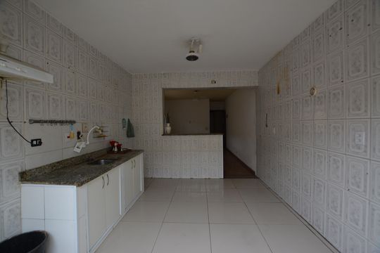 COZINHA de casa à venda com 4 quartos, 160m² em Jardim Peri Peri, São Paulo