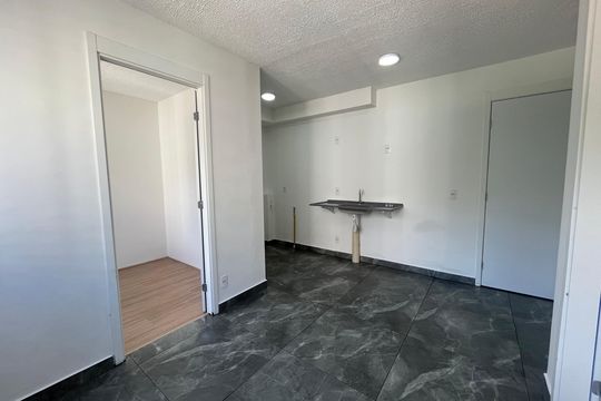 Sala de apartamento para alugar com 2 quartos, 32m² em Parque Pan Americano, São Paulo