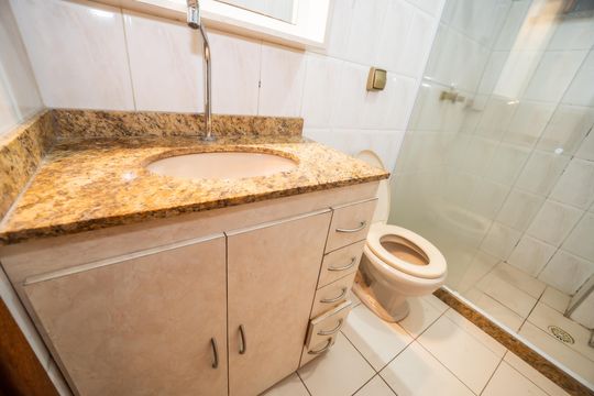Banheiro Quarto 3 de apartamento para alugar com 4 quartos, 110m² em Penha Circular, Rio de Janeiro