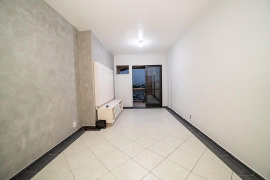 Sala de apartamento para alugar com 4 quartos, 110m² em Penha Circular, Rio de Janeiro