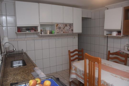 Cozinha de casa à venda com 3 quartos, 100m² em Vila Rica, São Paulo