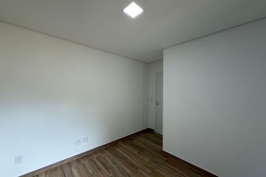 Suíte 2 de apartamento à venda com 2 quartos, 73m² em Jardim do Mar, São Bernardo do Campo