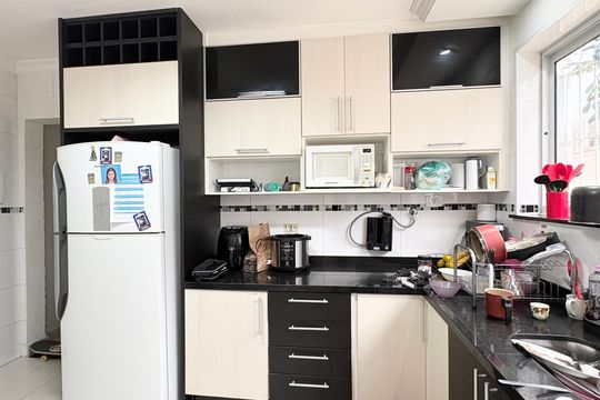 Cozinha de casa à venda com 3 quartos, 150m² em Vila Penteado, São Paulo