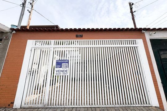 Fachada de casa à venda com 3 quartos, 150m² em Vila Penteado, São Paulo